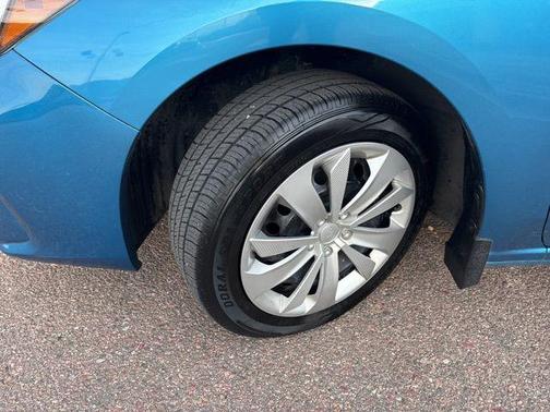 Island Blue Pearl 2018 Subaru Impreza 2.0i