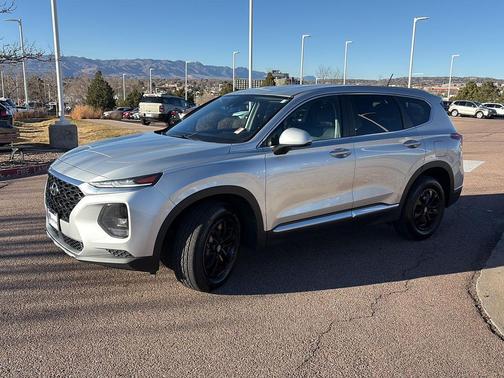 2019 Hyundai SANTA FE SE 2.4