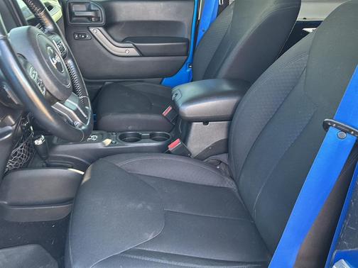 2016 Jeep Wrangler Sport