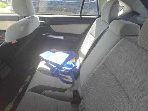 Crystal Black Silica 2017 Subaru Crosstrek 2.0i Premium