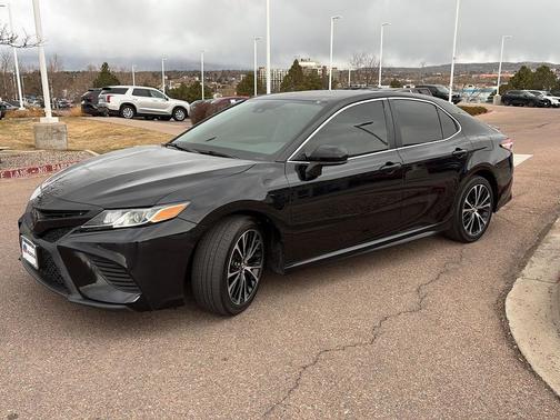 2019 Toyota Camry SE