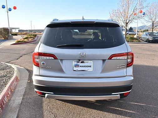 2022 Honda Pilot Touring 8-Passenger