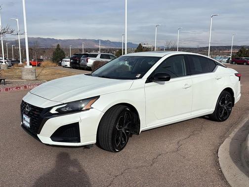 2023 Nissan Altima SR Intelligent AWD