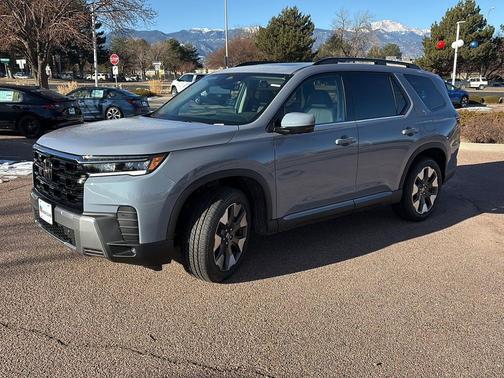2026 Honda Pilot Touring 8-Passenger