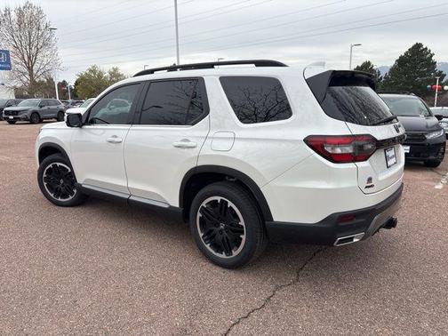 2026 Honda Pilot Touring 8-Passenger