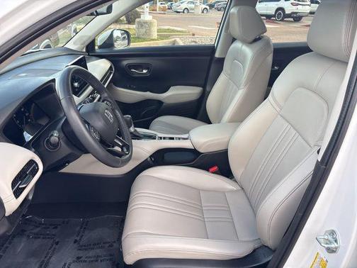 Platinum White Pearl 2023 Honda HR-V EX-L
