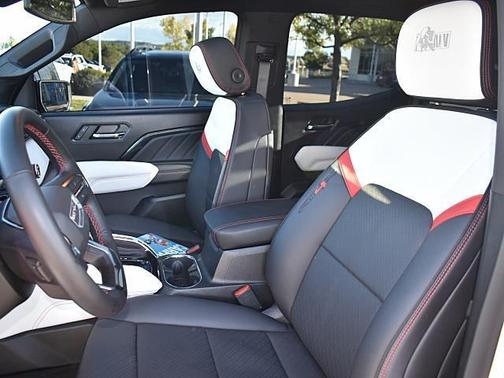 2024 GMC Canyon AT4X