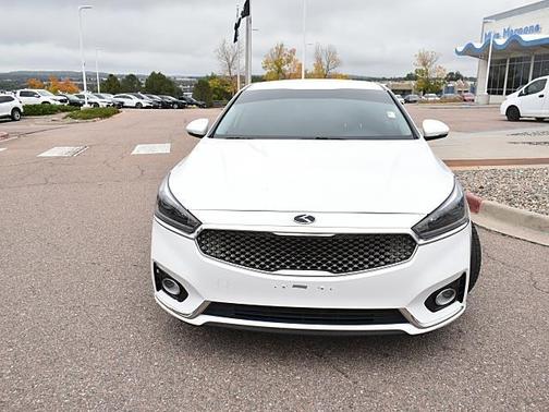 2017 Kia Cadenza Premium