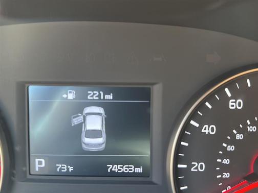 2017 Kia Cadenza Premium