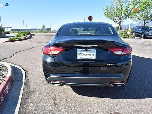2016 Chrysler 200 Limited