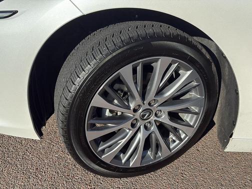 2021 Lexus ES 300h Base