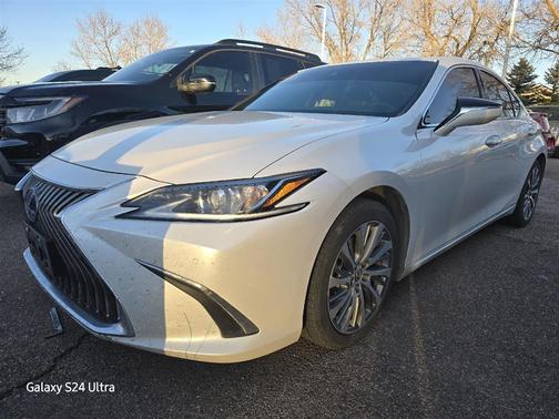 2021 Lexus ES 300h Base