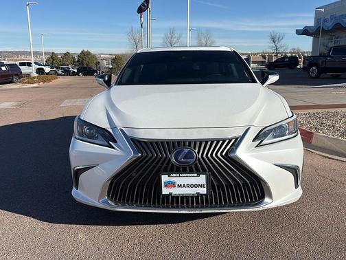2021 Lexus ES 300h Base