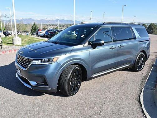 2022 Kia Carnival SX
