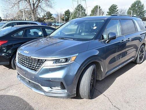 2022 Kia Carnival SX