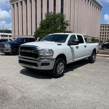 2024 RAM 2500 Tradesman Crew Cab 4x4 8' Box