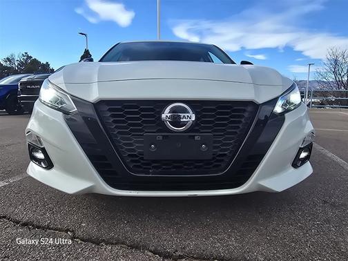 2022 Nissan Altima SR Intelligent AWD