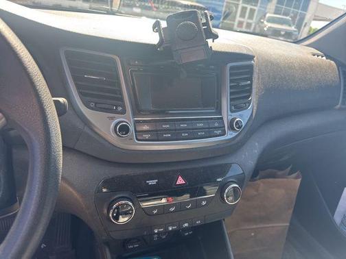 Caribbean Blue 2016 Hyundai TUCSON SE