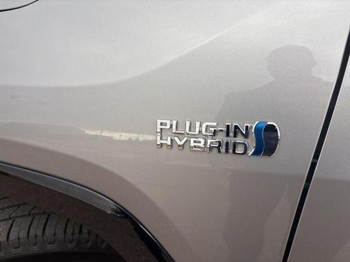 Silver Sky Metallic 2024 Toyota RAV4 Prime SE