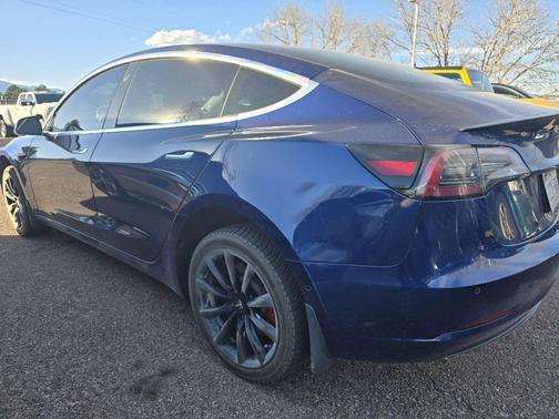 2019 Tesla Model 3 Performance