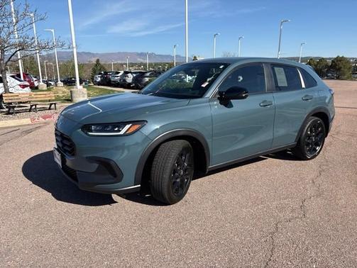 Nordic Forest Pearl 2025 Honda HR-V