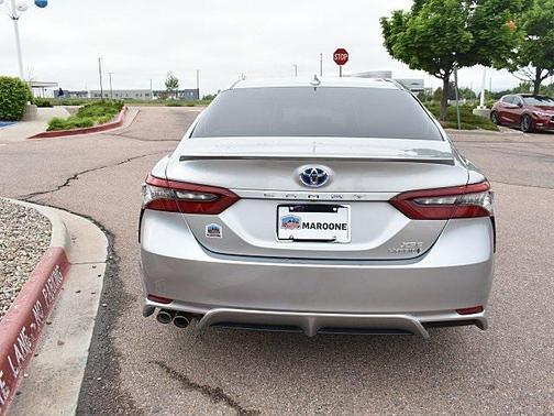 2024 Toyota Camry Hybrid SE