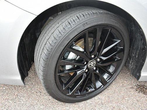 2024 Toyota Camry Hybrid SE