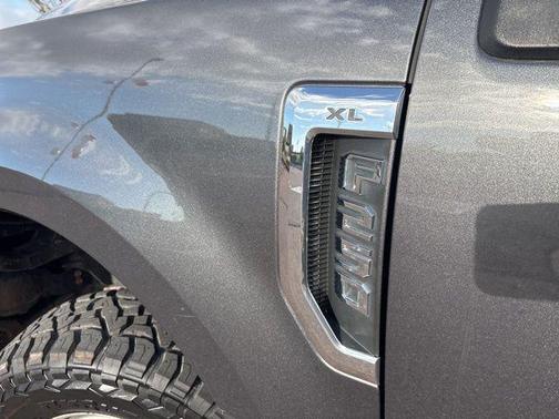 MAGNETIC 2018 Ford F-250 XL