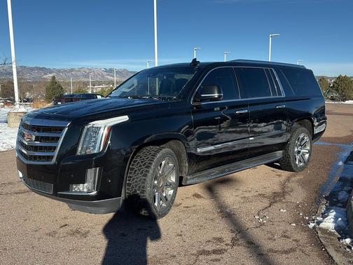 2017 Cadillac Escalade ESV Luxury