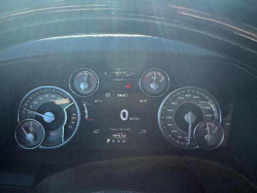 2017 RAM 1500 Limited Crew Cab 4x4 5'7' Box