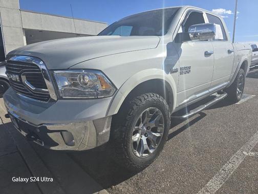 2017 RAM 1500 Limited Crew Cab 4x4 5'7' Box
