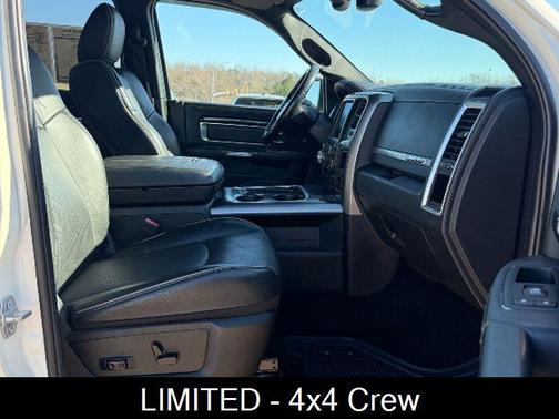 2017 RAM 1500 Limited Crew Cab 4x4 5'7' Box