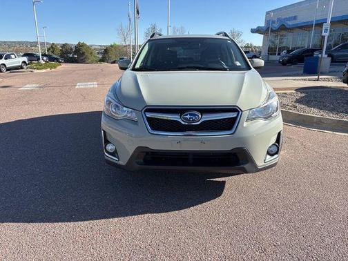 Desert Khaki 2017 Subaru Crosstrek 2.0i Premium