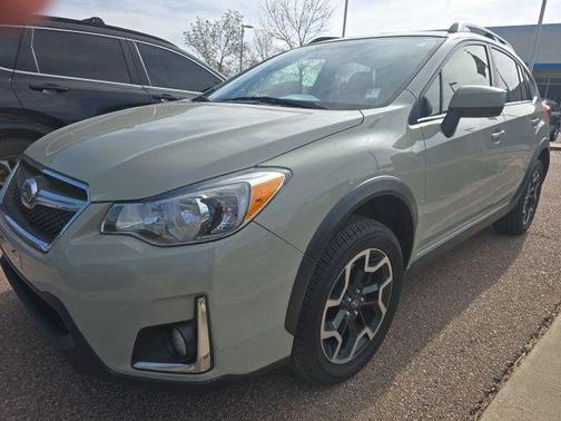 Desert Khaki 2017 Subaru Crosstrek 2.0i Premium