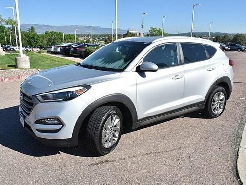 2016 Hyundai TUCSON SE
