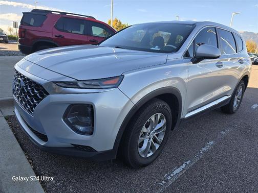 2019 Hyundai SANTA FE SE 2.4