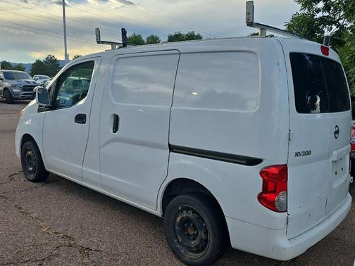 2018 Nissan NV200 SV