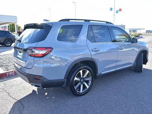 2023 Honda Pilot AWD Elite