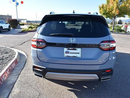 2023 Honda Pilot AWD Elite