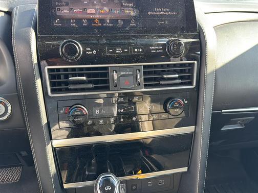 2022 INFINITI QX80 PREMIUM SELECT AWD