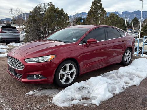 2015 Ford Fusion SE