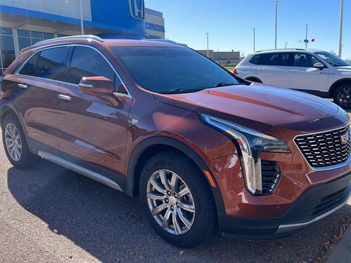 2021 Cadillac XT4 Premium Luxury