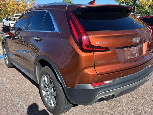 2021 Cadillac XT4 Premium Luxury