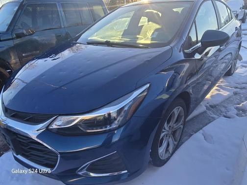 2019 Chevrolet Cruze Premier