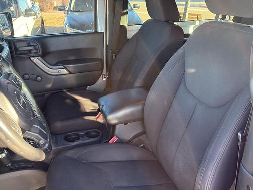 2013 Jeep Wrangler Sport