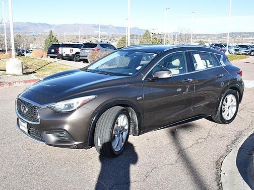 2019 INFINITI QX30 LUXE