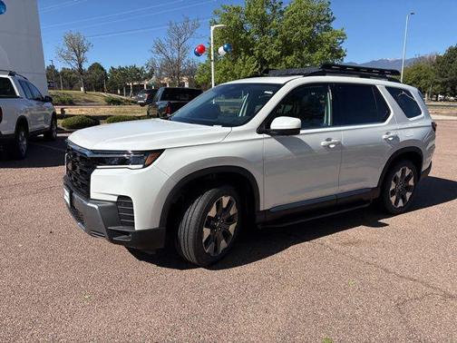 Platinum White Pearl 2026 Honda Pilot Elite