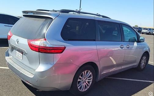 2015 Toyota Sienna XLE