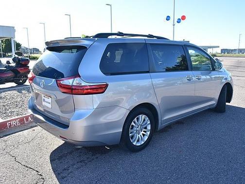 2015 Toyota Sienna XLE