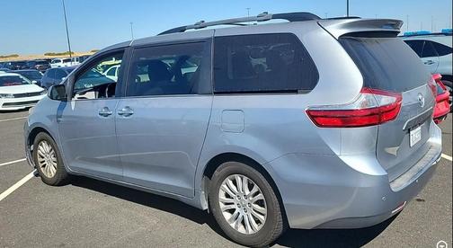2015 Toyota Sienna XLE